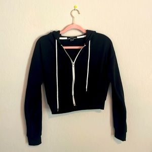 Cropped hoodie